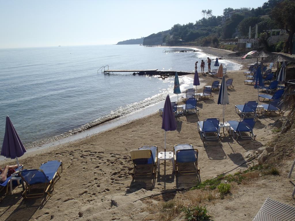 Loukas Apartments On The Waves Tragaki Quarto foto
